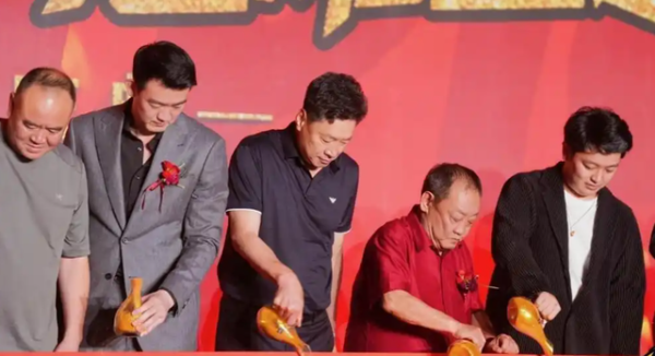 鳄鱼配资 广厦夺冠奖金1800万不及辽篮三分之一，难怪胡金秋孙铭徽去四川队